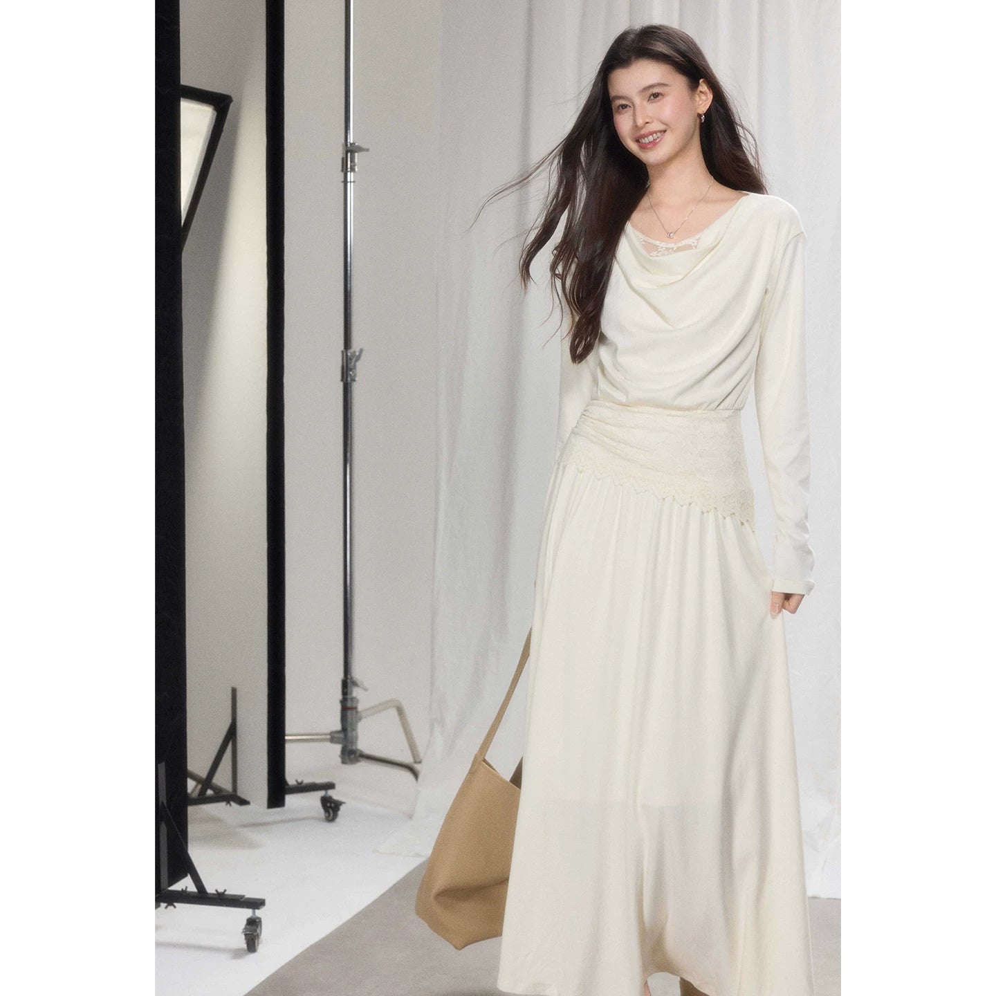 TYANG Temperament Swing Neck Long-sleeved Dress