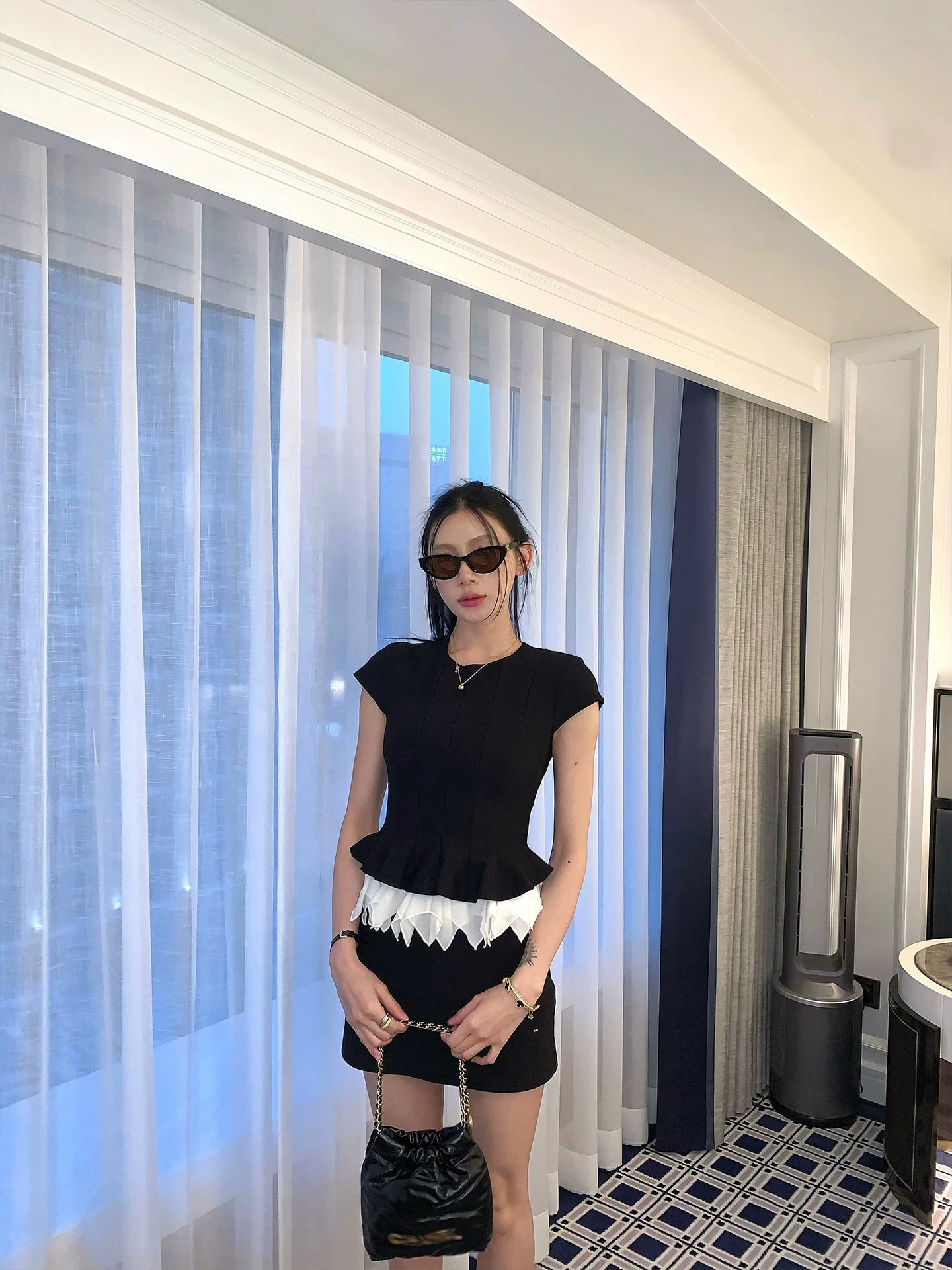 YOUNG KYLIN Lace Hem Tee Skirt Set