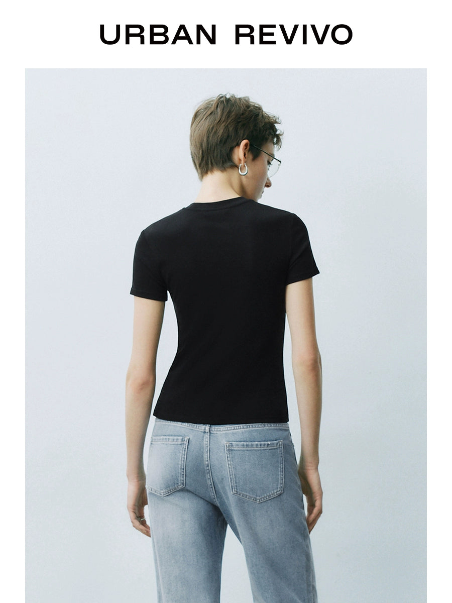 URBAN REVIVO Basic Casual Versatile Slim Tee