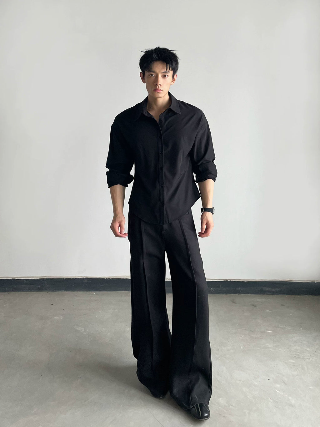 DAY NY Slim-fit Waist Shirt