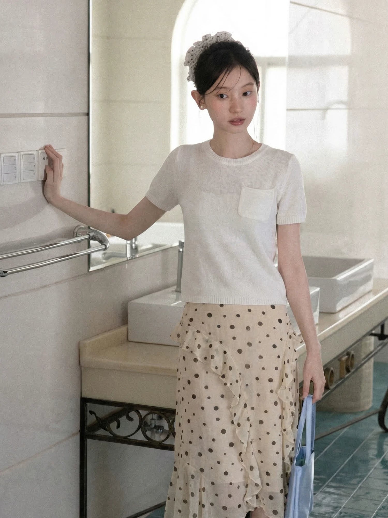 Cantonstory Crew Neck Shoulder Skinny Knitted Tee