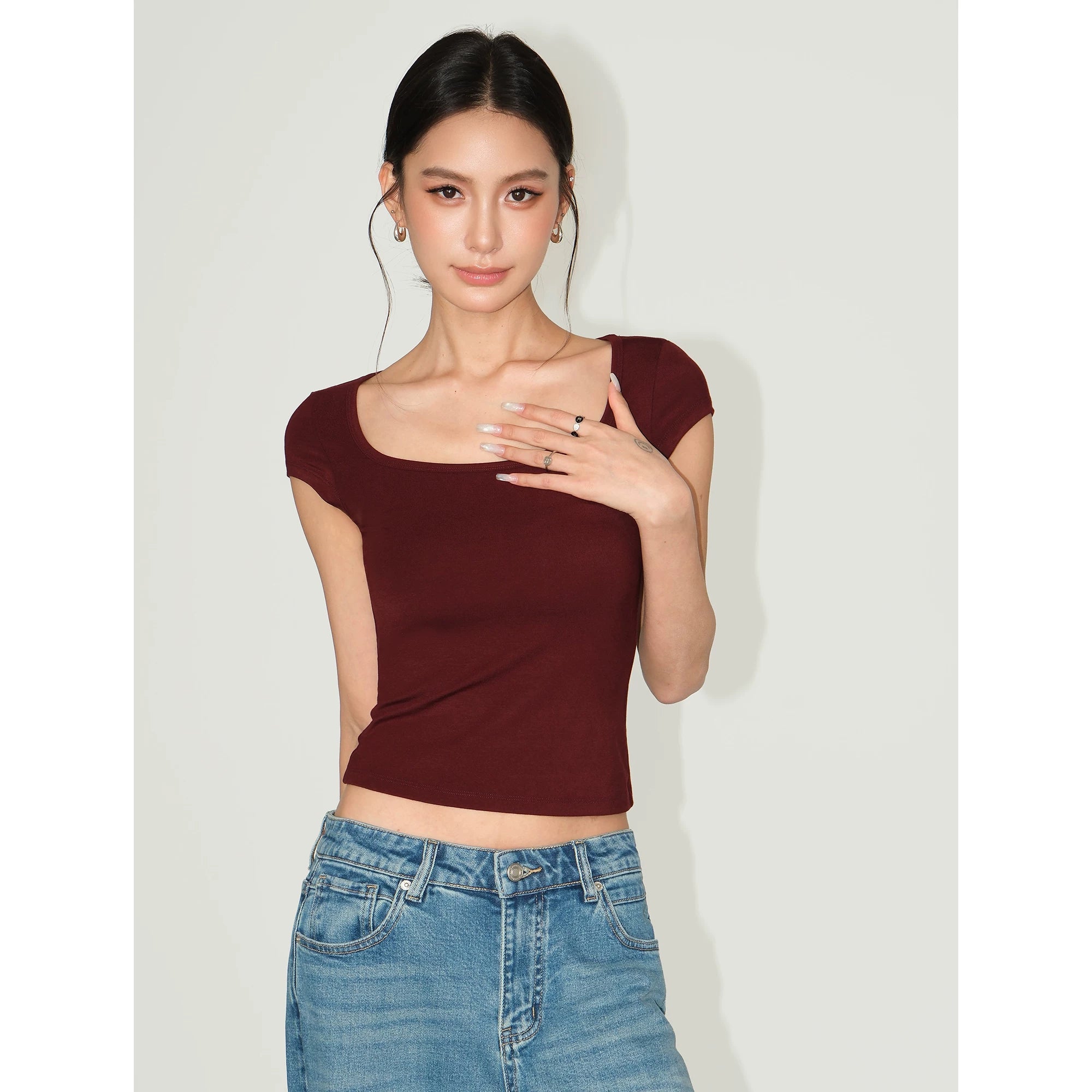 NEVA HU Simple Square Neck Straight Shoulder Thin Tee