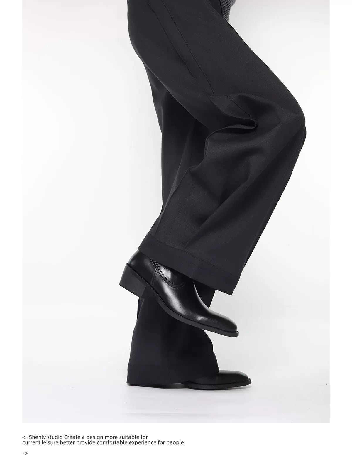 SHENLV STUDIO Side Zipper Individualized Embroidered Pointed Chelsea Boots