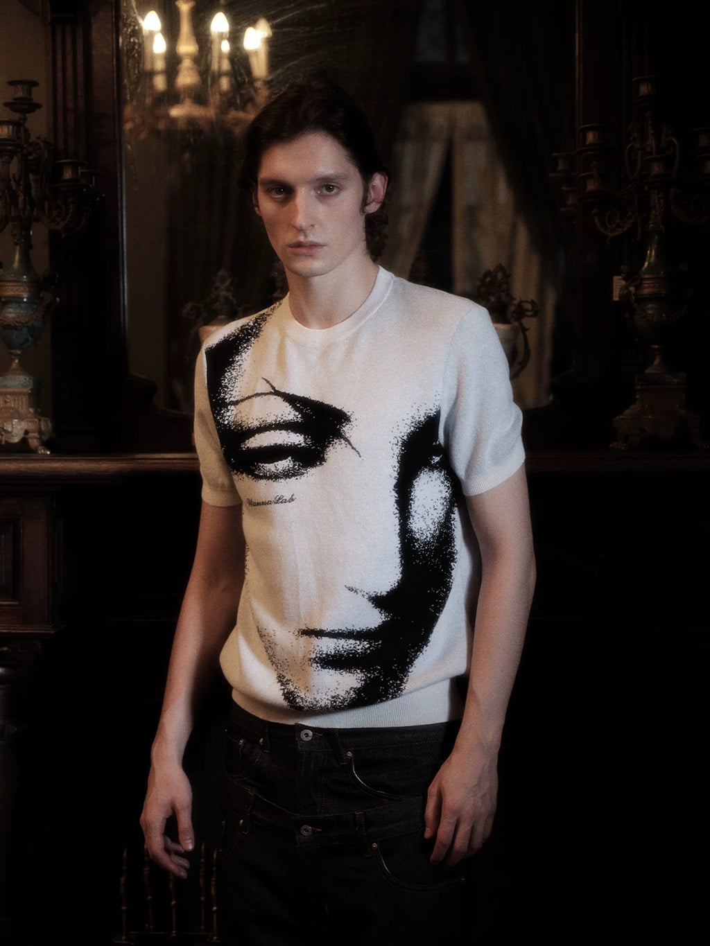 WANNA LAB Face Jacquard Front Shoulder Waist Knitted Tee