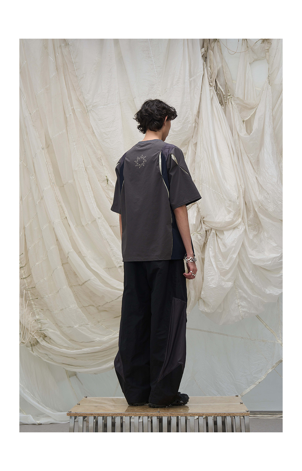 RELABEL Contrasting Color Splicing Cool Feeling Quick Drying Casual Tee