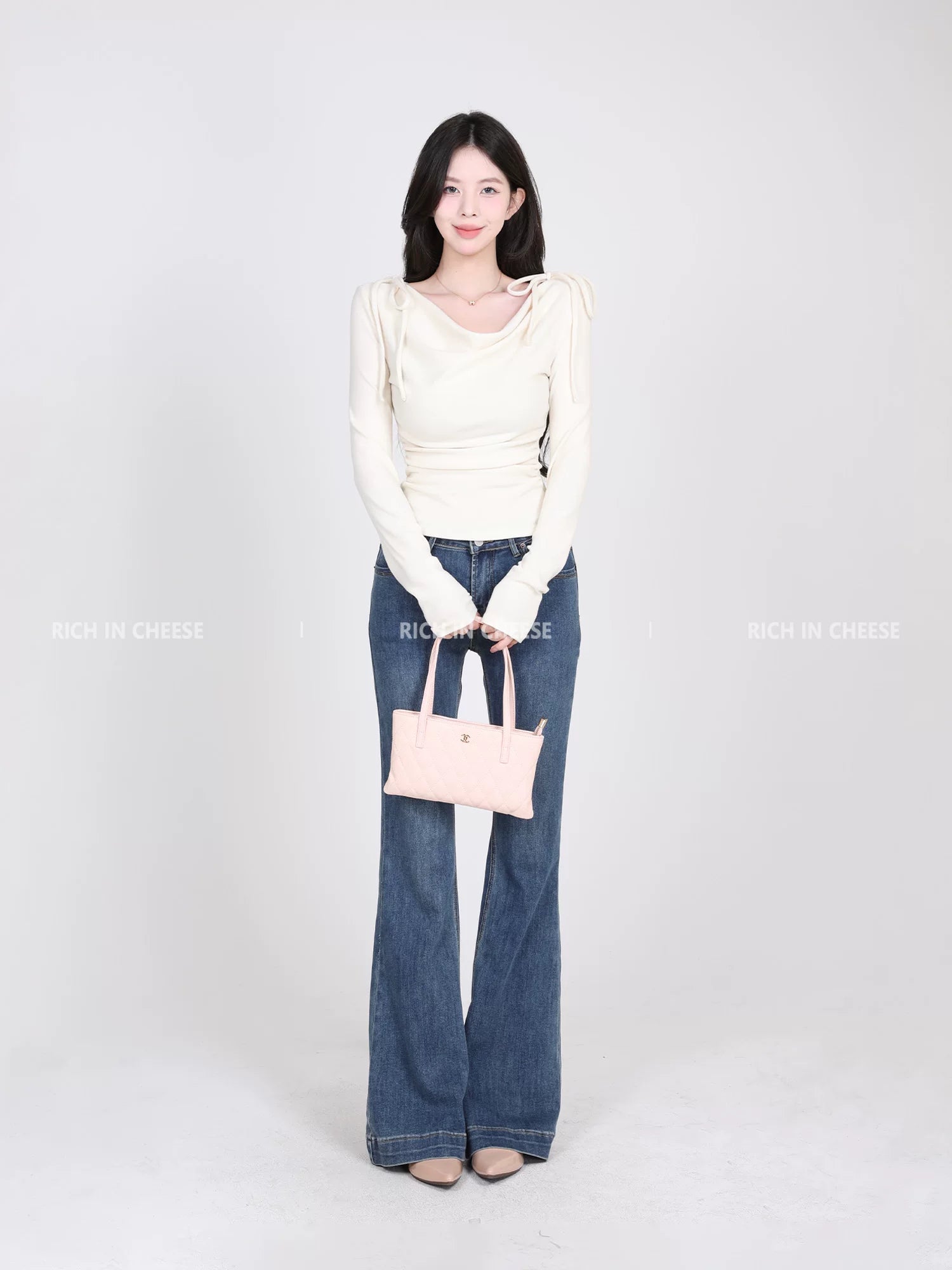 RICH IN CHEESE Swing Neck Knitted Waist Long Sleeve
