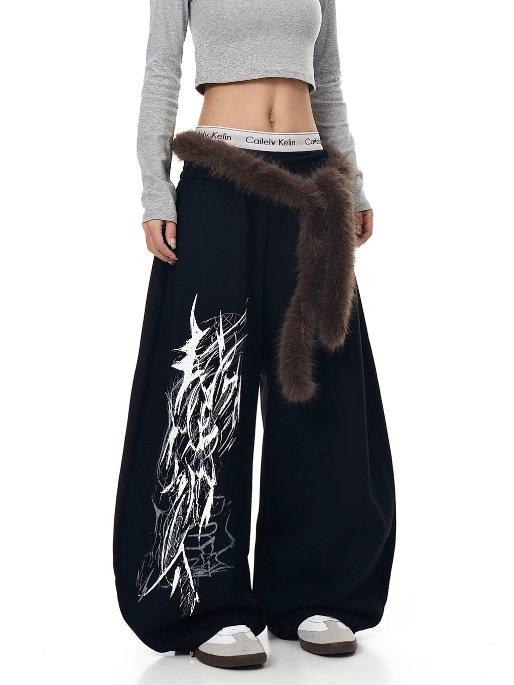 BLACKLISTS Vintage Plush Belt Scimitar Sweatpants