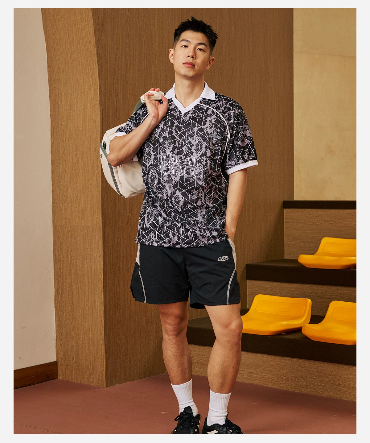 LUSHISI Sports and Leisure Quick-Drying Light and Breathable TEE
