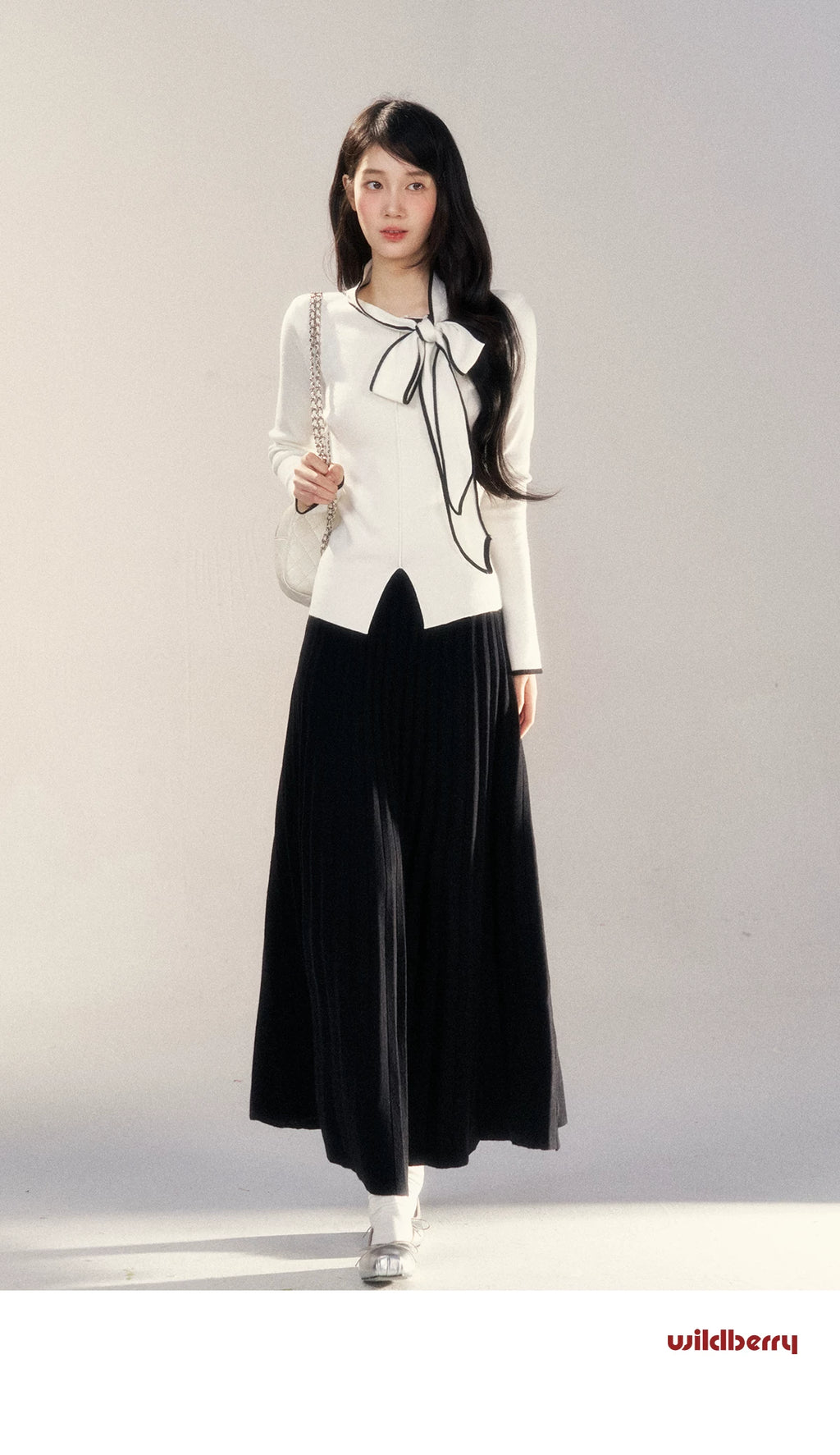 Wildberry Contrast Skinny Bow Sweater