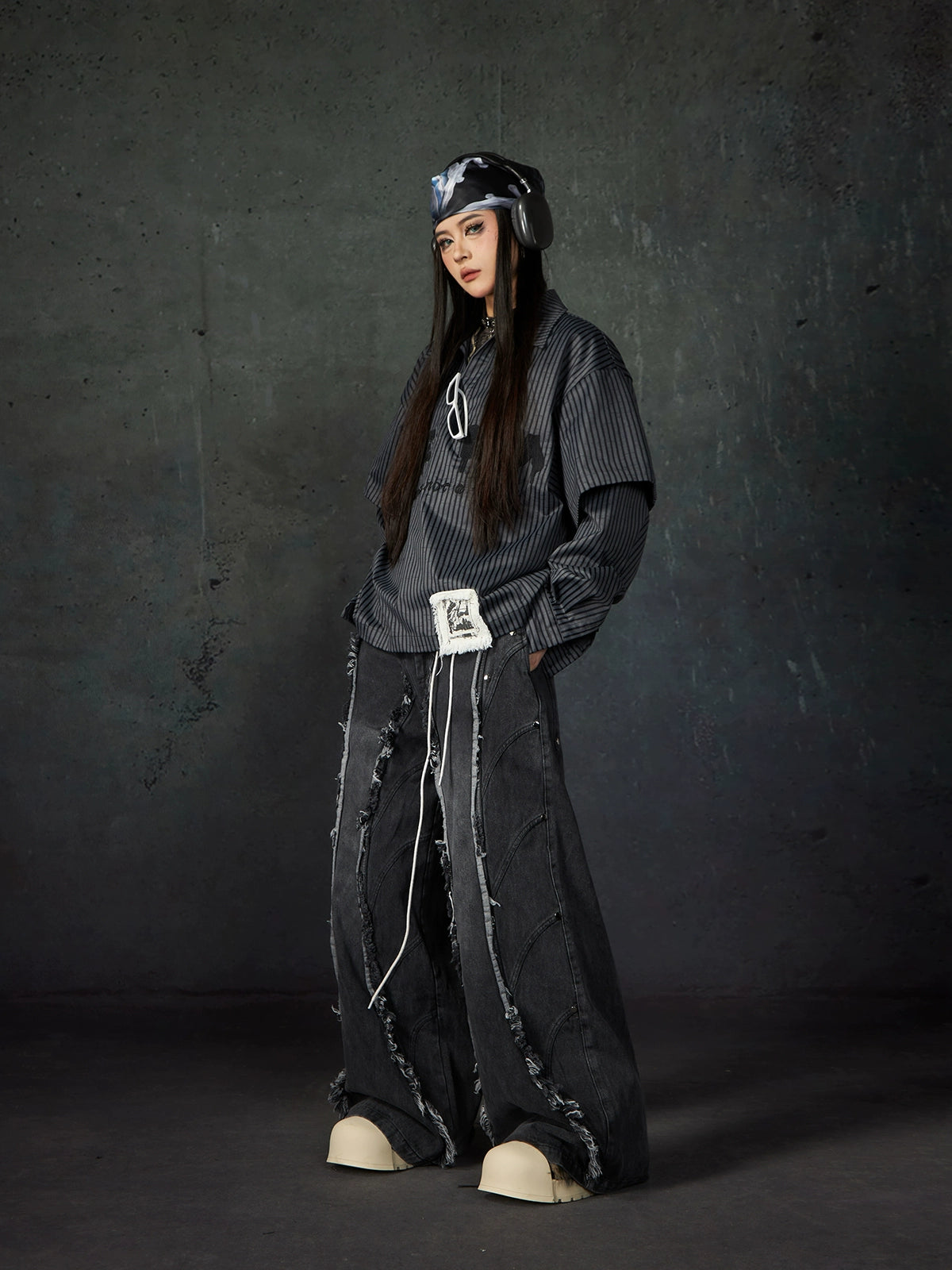 NUndefined Rough Rivet Wide Leg Loose Jeans