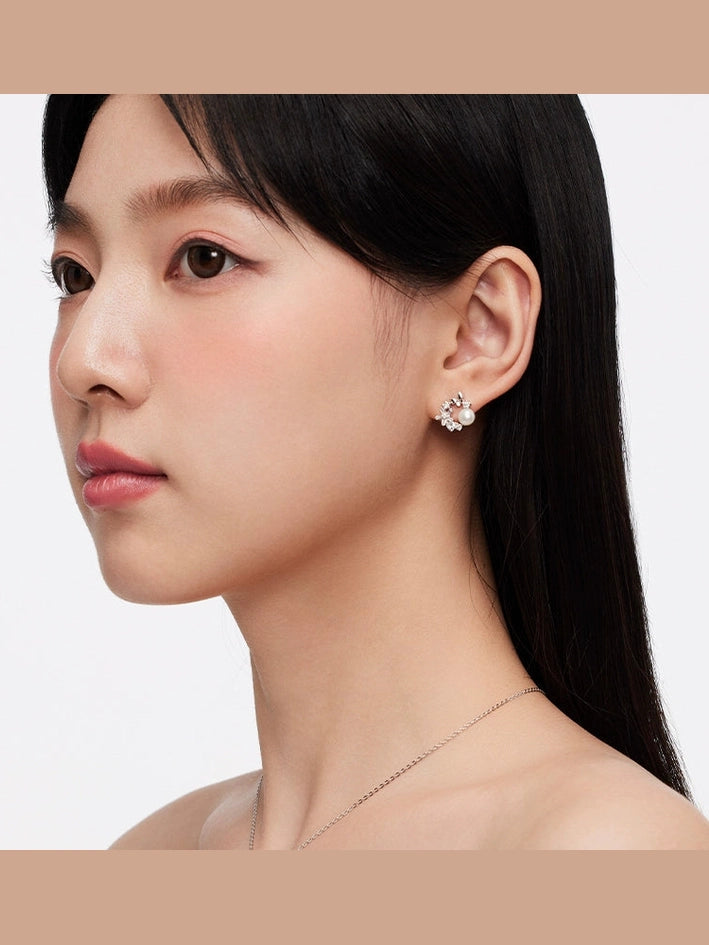 KADER Cloud Butterfly Wreath Freshwater Pearl Stud Earrings