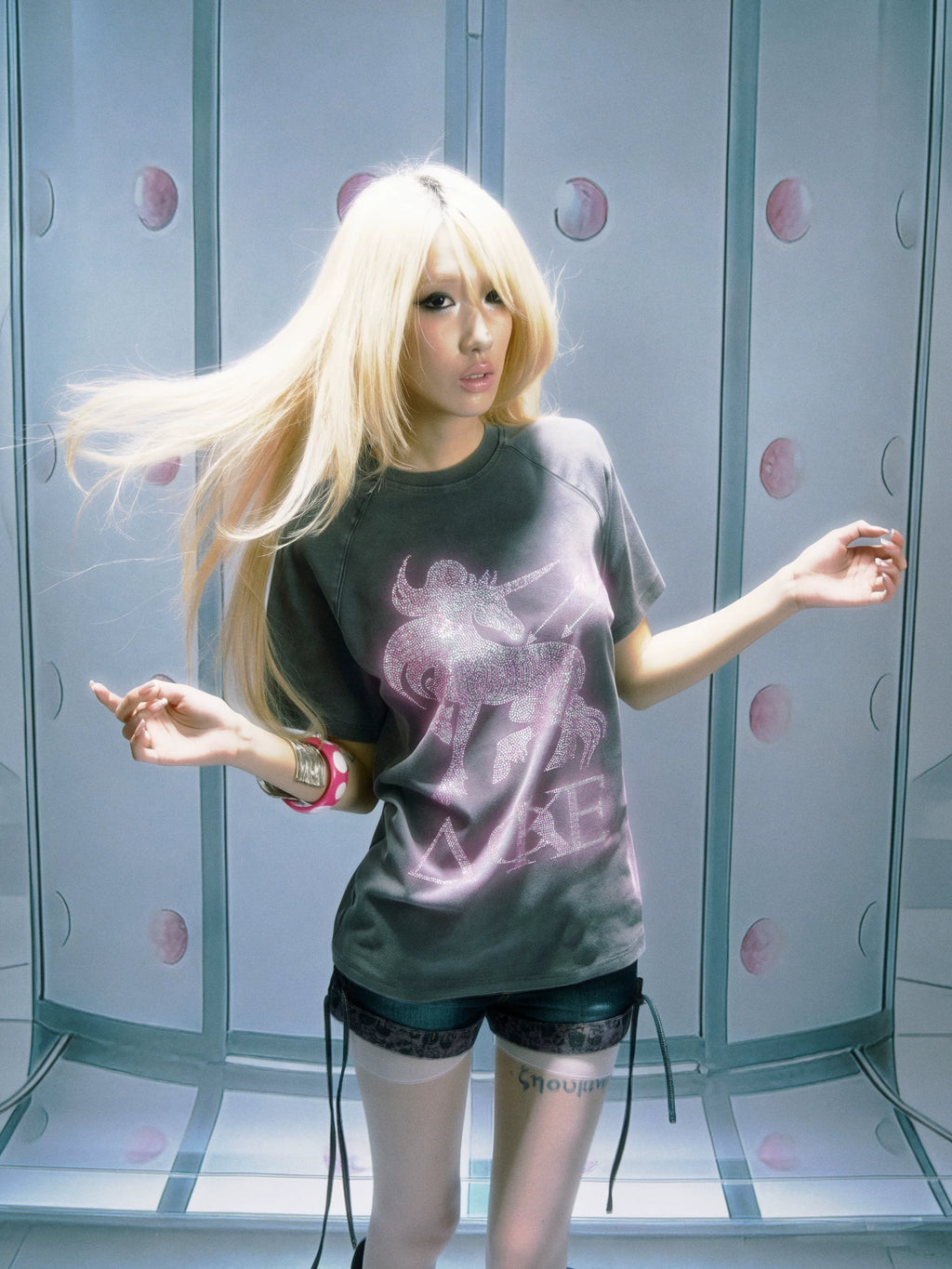 PAIKI Pink Diamond Unicorn Hot Diamond Sequined Round Neck Tee