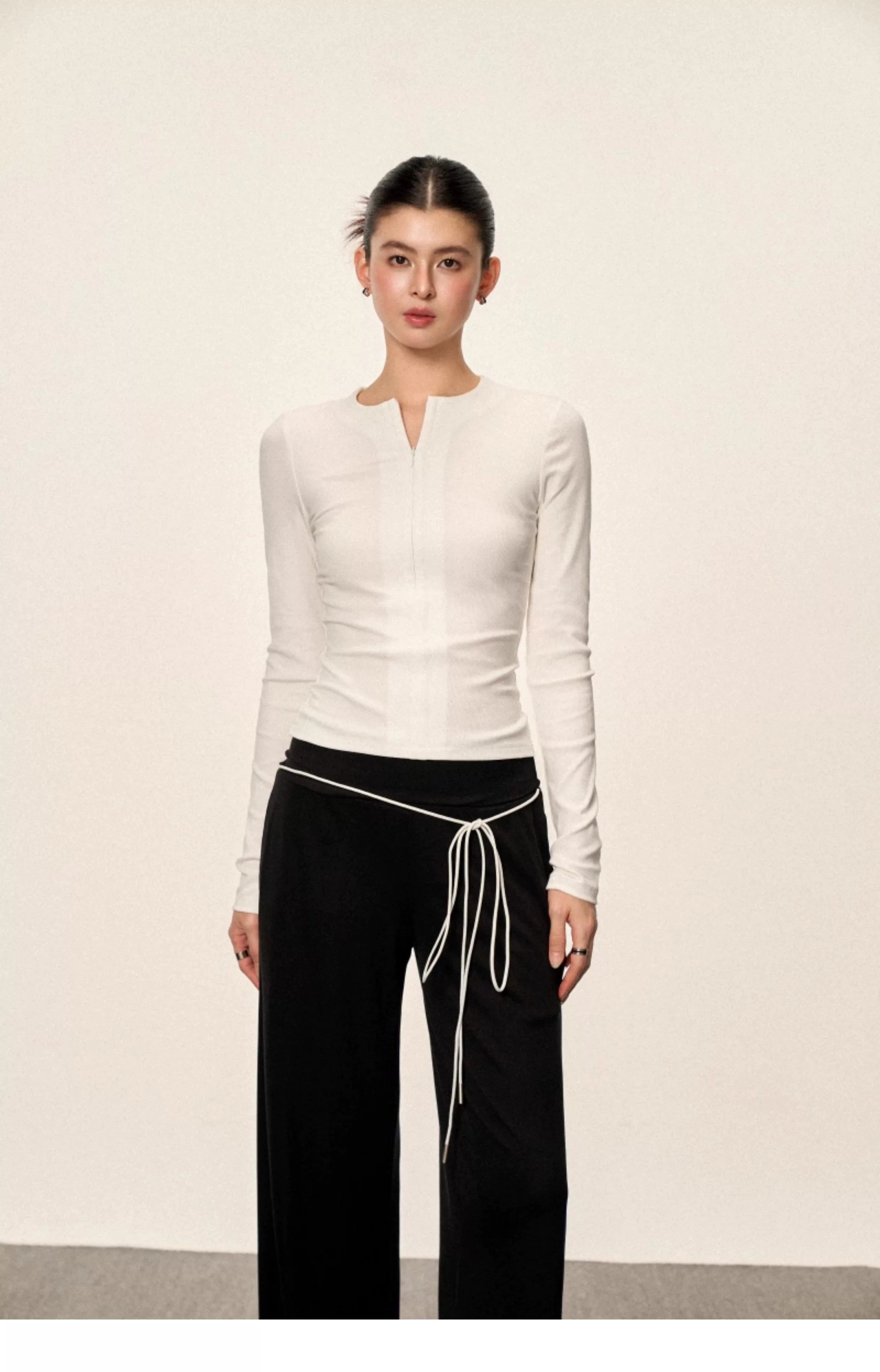 Cherry Melody Slim Slim V-neck Long Sleeves