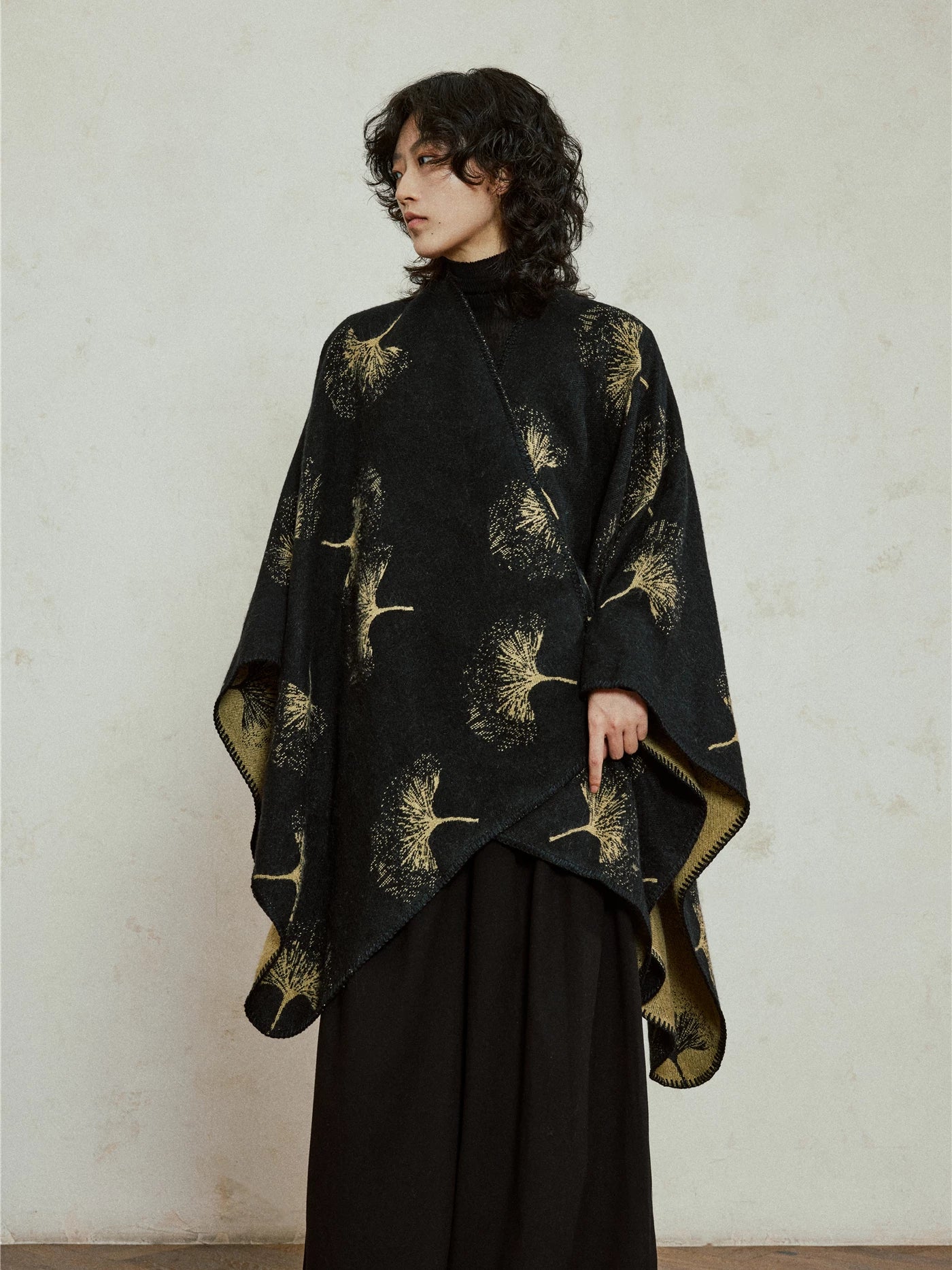 SUNYVONNE Warm Double-sided Knitted Outer Cape