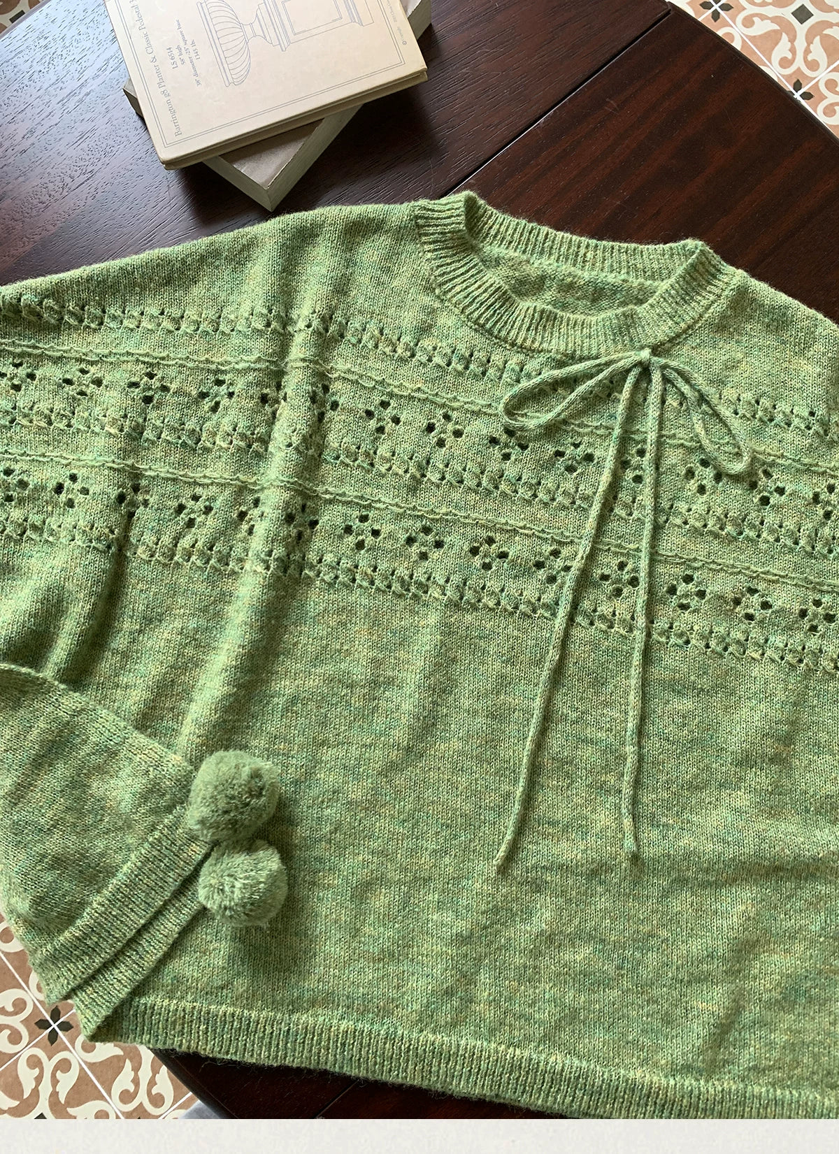 MUCHA Hollow Versatile Knitted Shawl