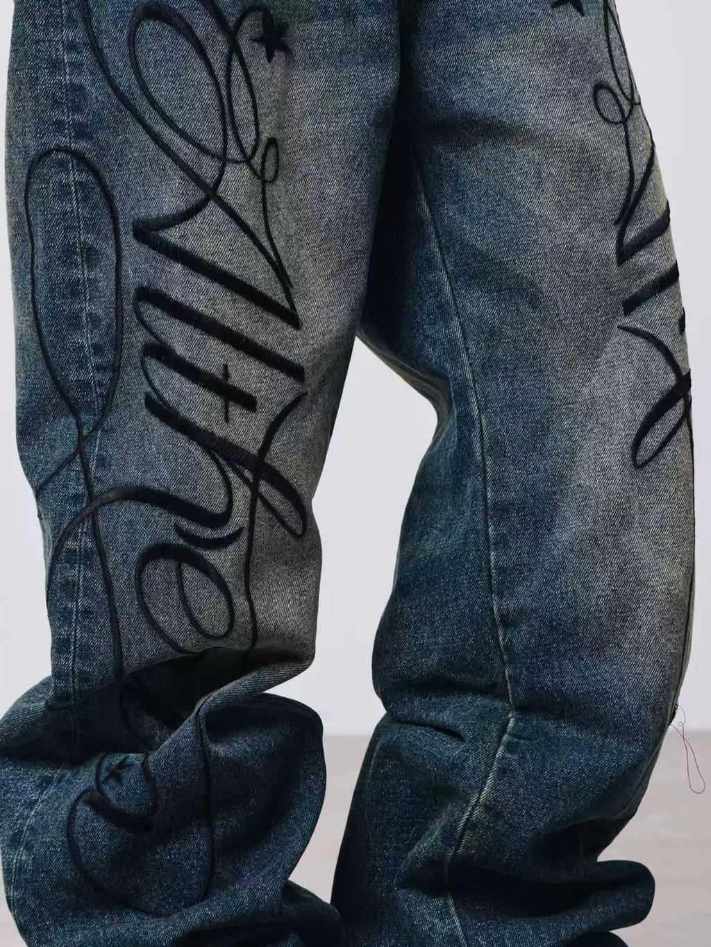 DETW Embroidered Print Vintage Loose Straight Jeans