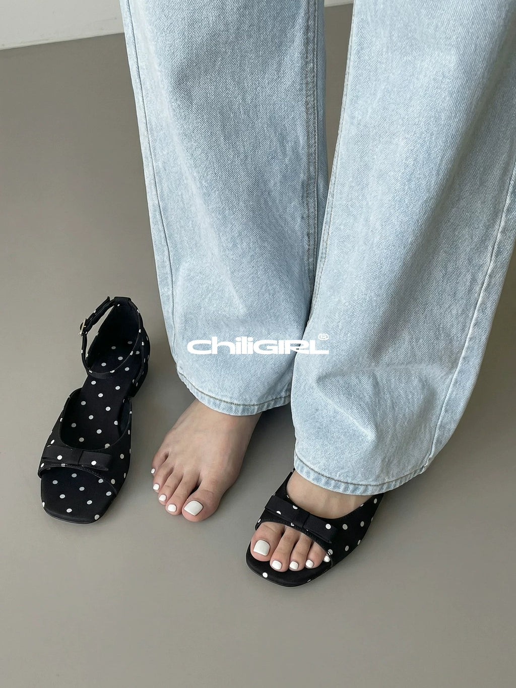 CHILIGIRL Polka Dot Open-toed Sandals