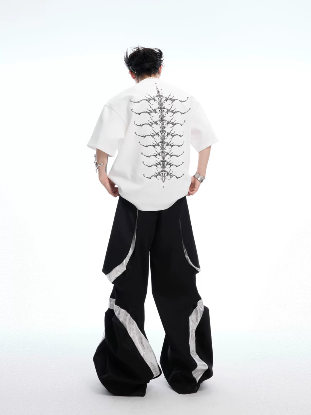 ArguECulturE Rivet Spine Embroidery Loose Tee