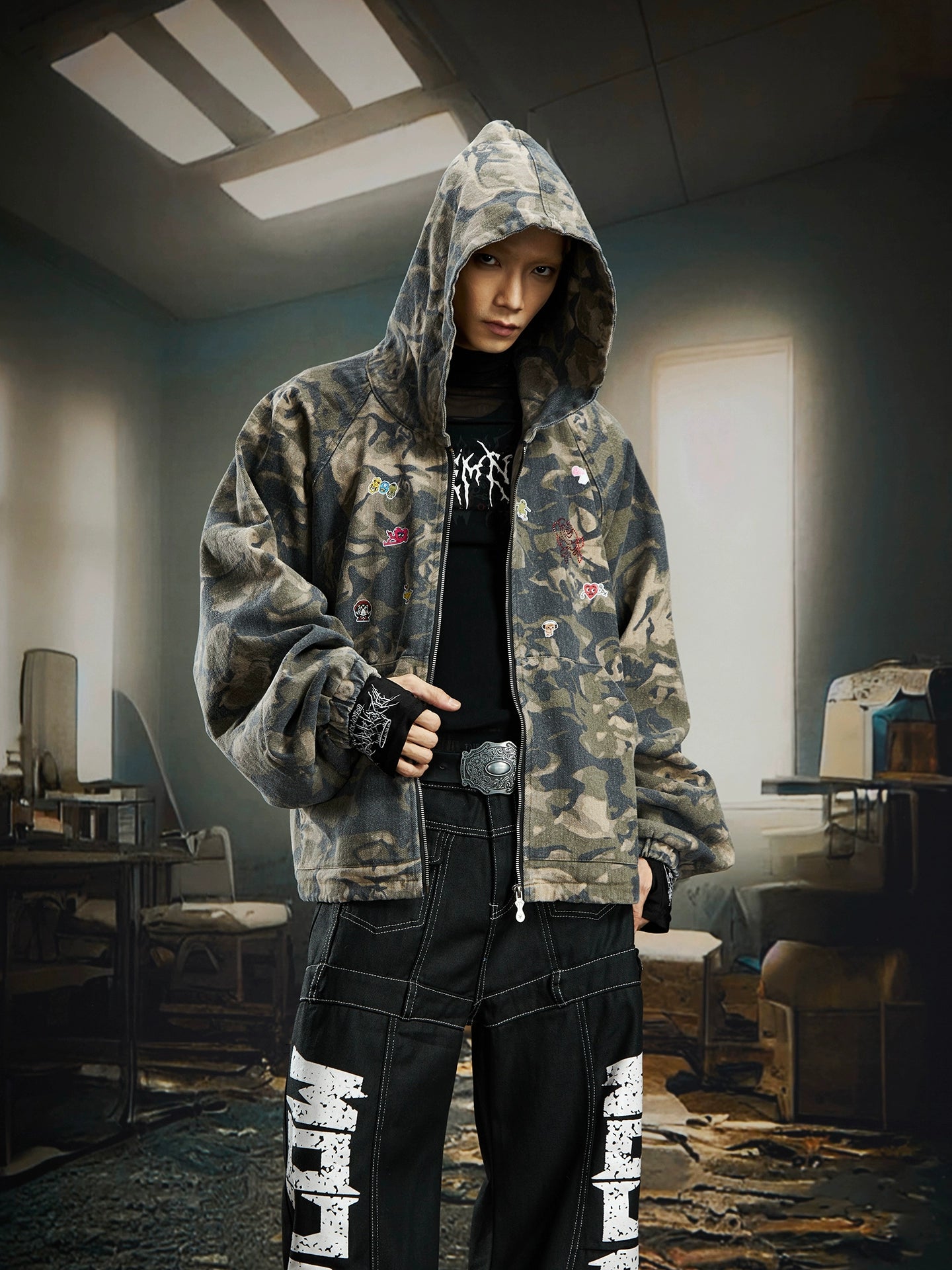 NOMANIAI Splicing Sense Retro Graffiti Camouflage Coat