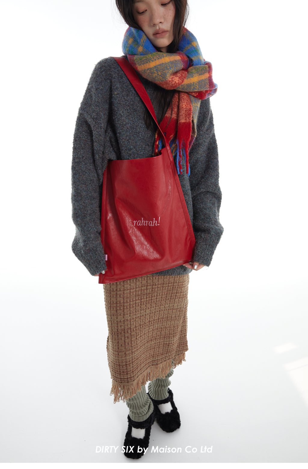 DirtySix "rahrah!" contrasting embroidery large-capacity soft leather tote bag