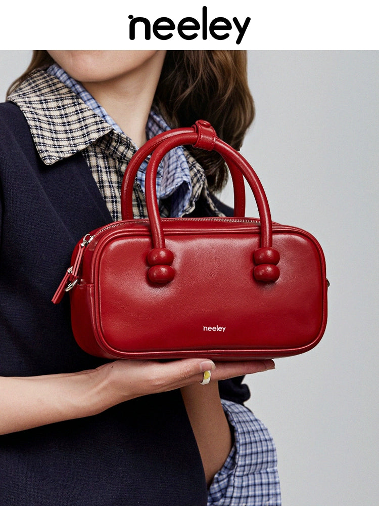 Neeley Leather Versatile Portable Messenger Bag