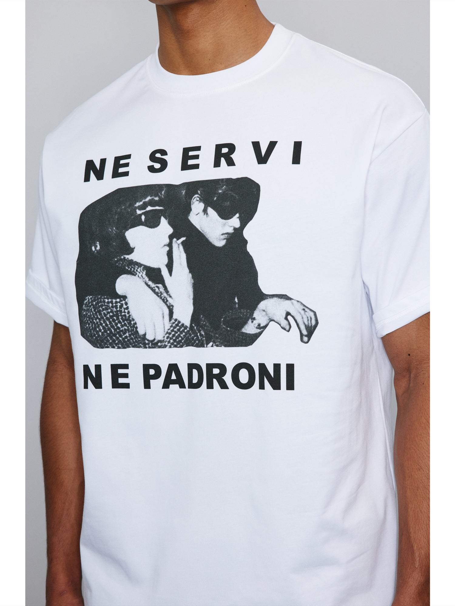 NOVACAM PREMUIM NE SERVI NE PADRONI Sleeve