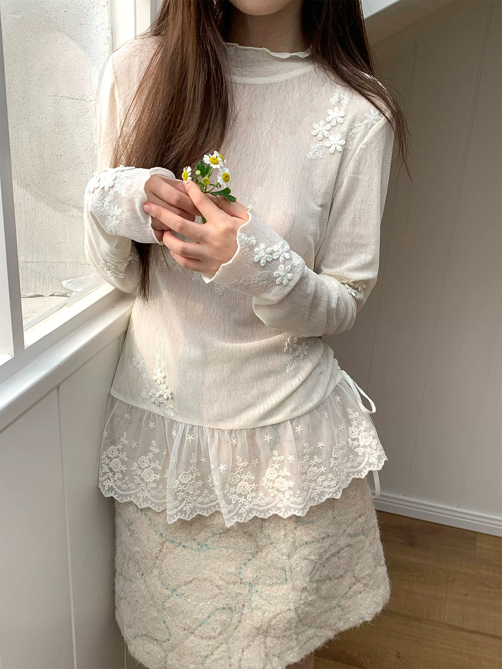 MUCHA Three-dimensional Embroidery Thin Slim Long Sleeves
