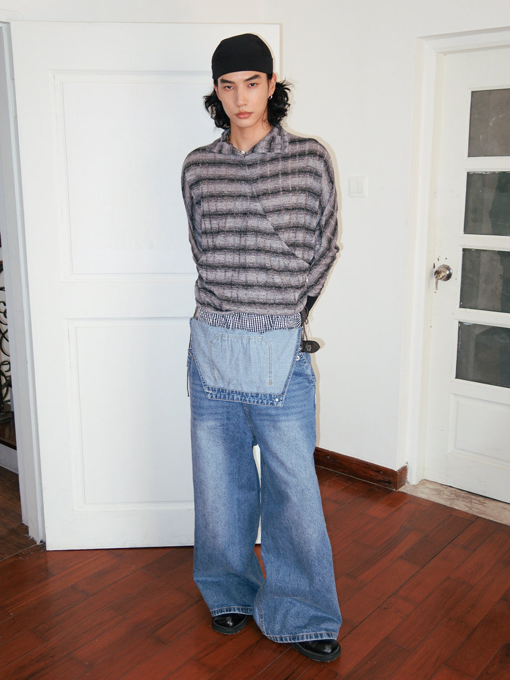 FUNKYFUN Small Turtleneck Hollow Striped Splicing Tee