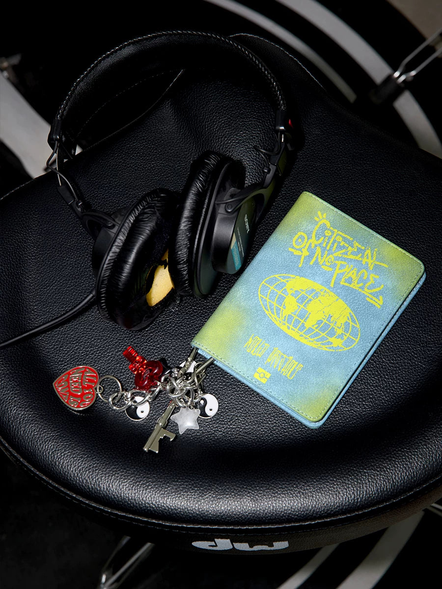 CONP Practical and Versatile Anti-lost Multifunctional Keychain