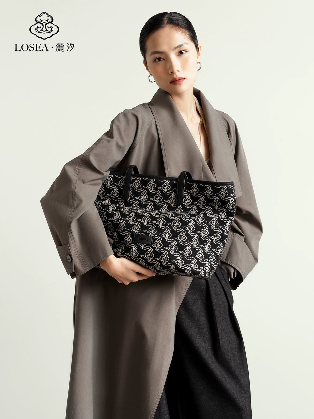 LOSEA Casual Embroidery Large Capacity Tote Bag