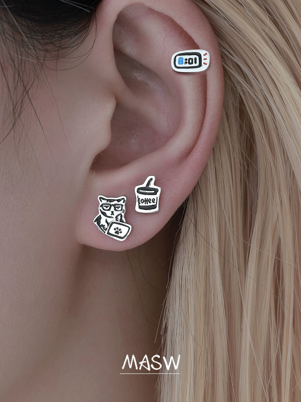 MASW Cute Working Cat Stud Earrings Fun Earrings