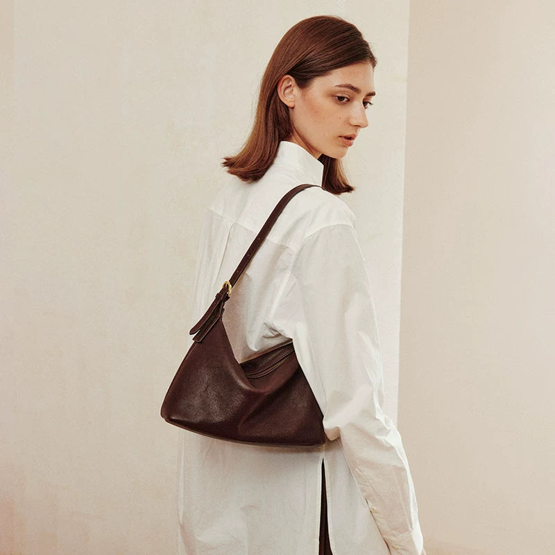 AVALEA Retro Cowhide Shoulder Messenger Bag