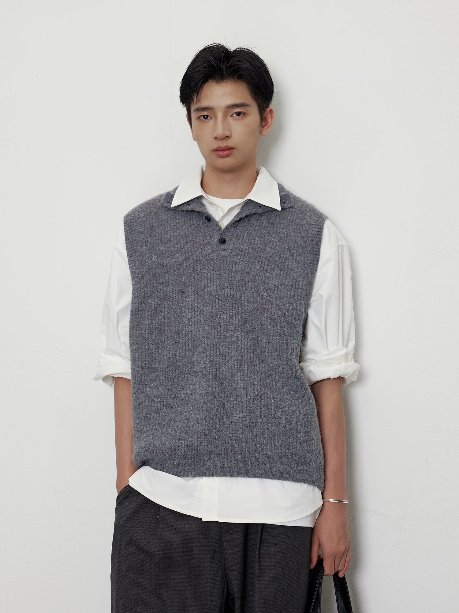 LR MADE Knitted Lapel-neck Half-cardigan Vest