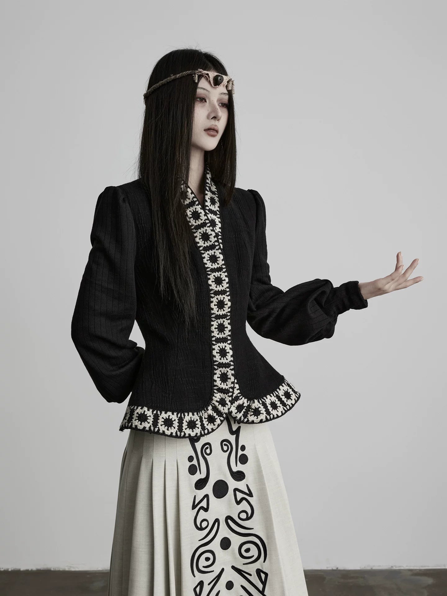 INDULGE Waist Closed Sleeve Hidden Button Front Shoulder Short Jacket