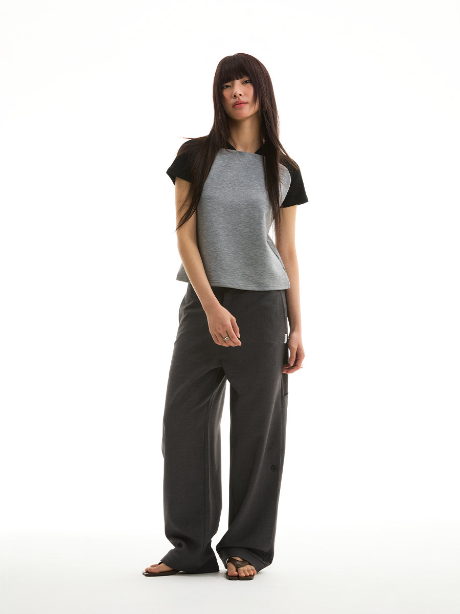 FUNKYFUN contrasting curved shoulder splicing V-neck tee