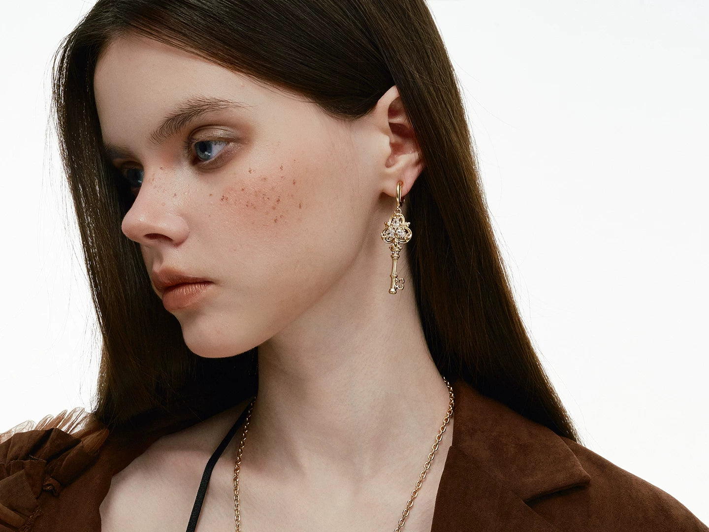 SUMIYAKI Vintage Embossed Key Earrings