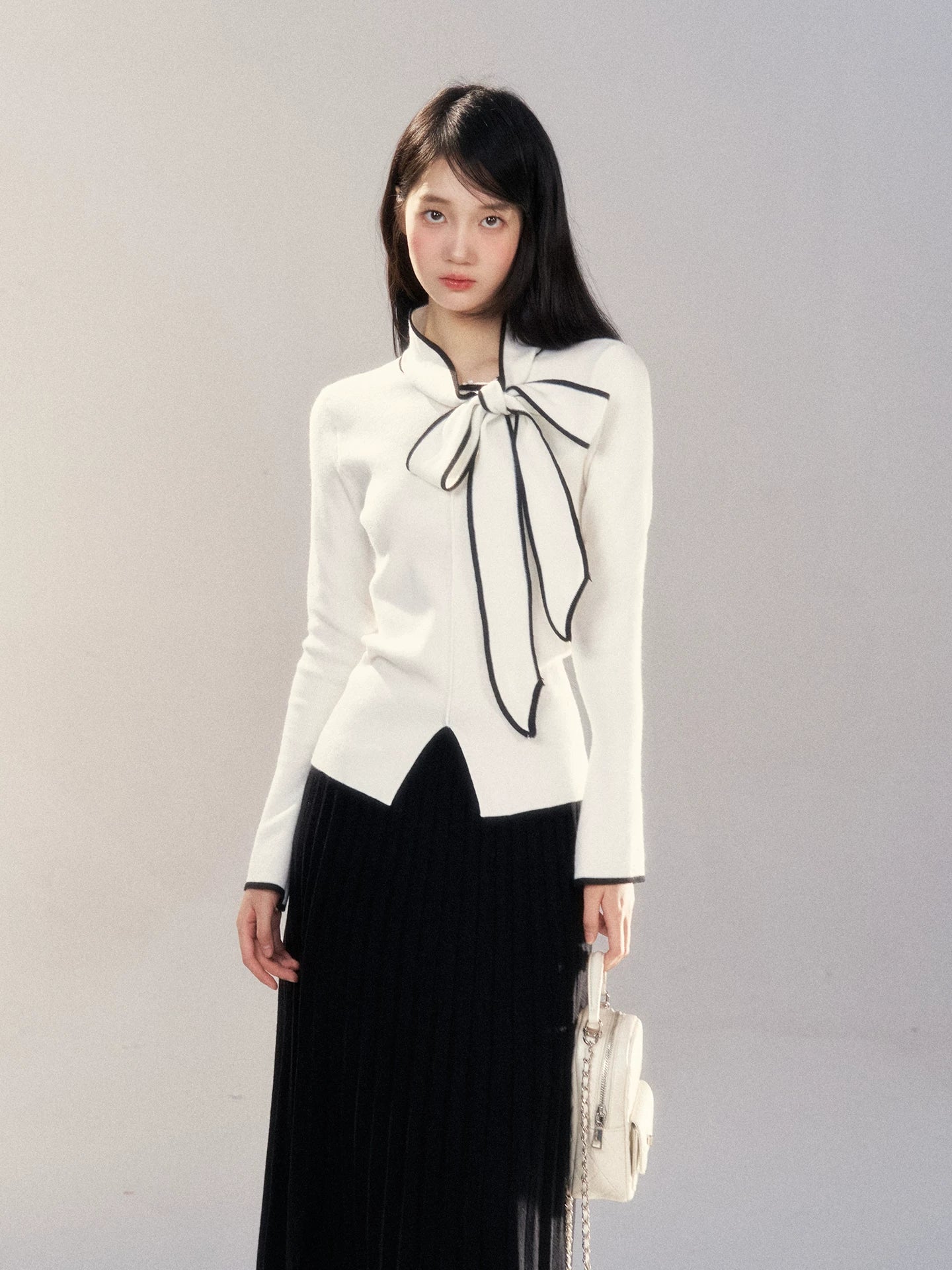 Wildberry Contrast Skinny Bow Sweater