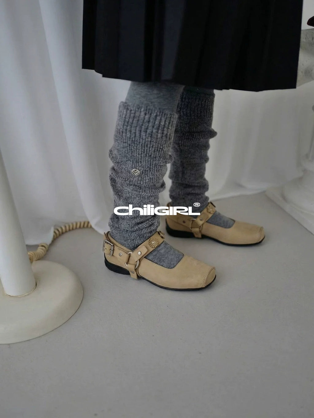 CHILIGIRL Flower One-word Buckle Strap Versatile Shoes