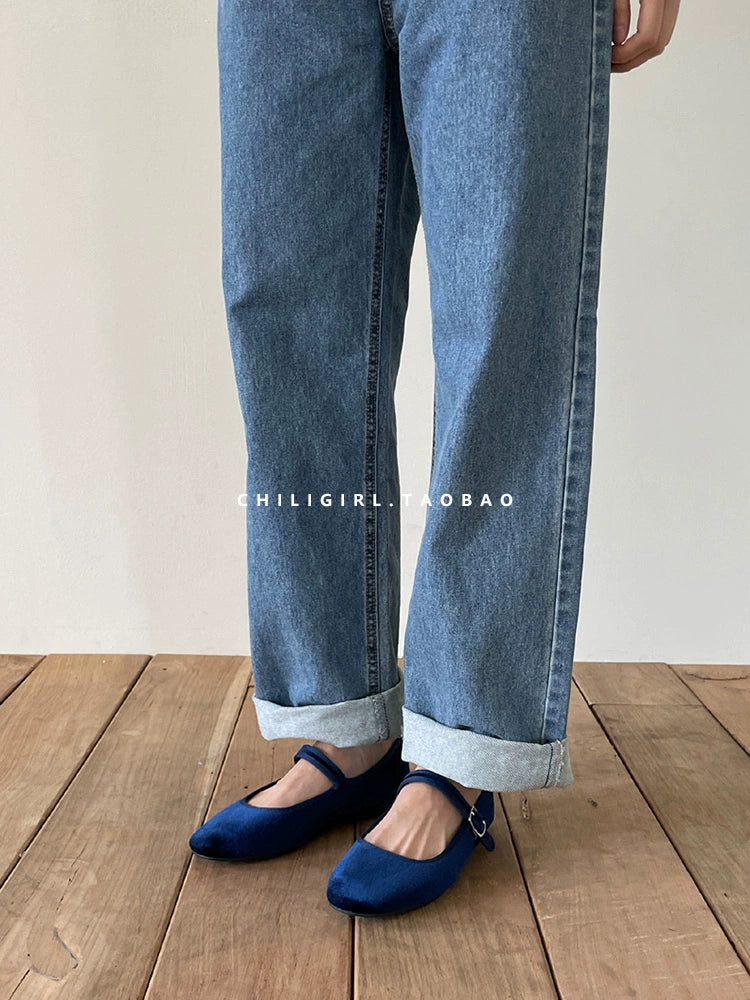 CHILIGIRL Retro Velvet Shallow Mouth Flat Bottom Shoes