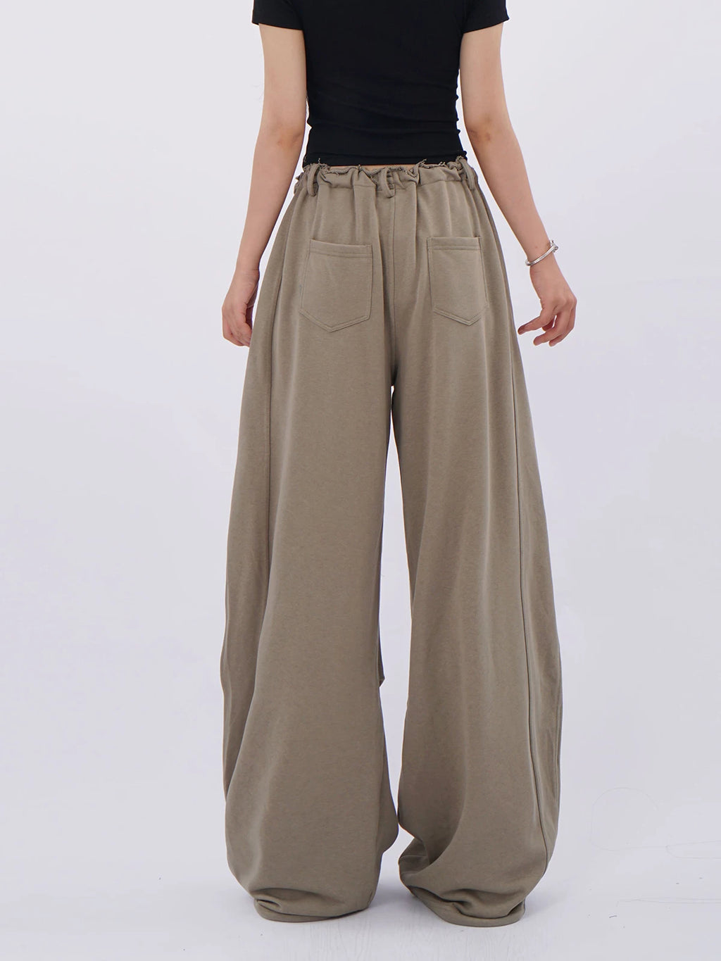 SAMUSAN Pleated Waist Tooling Sweatpants