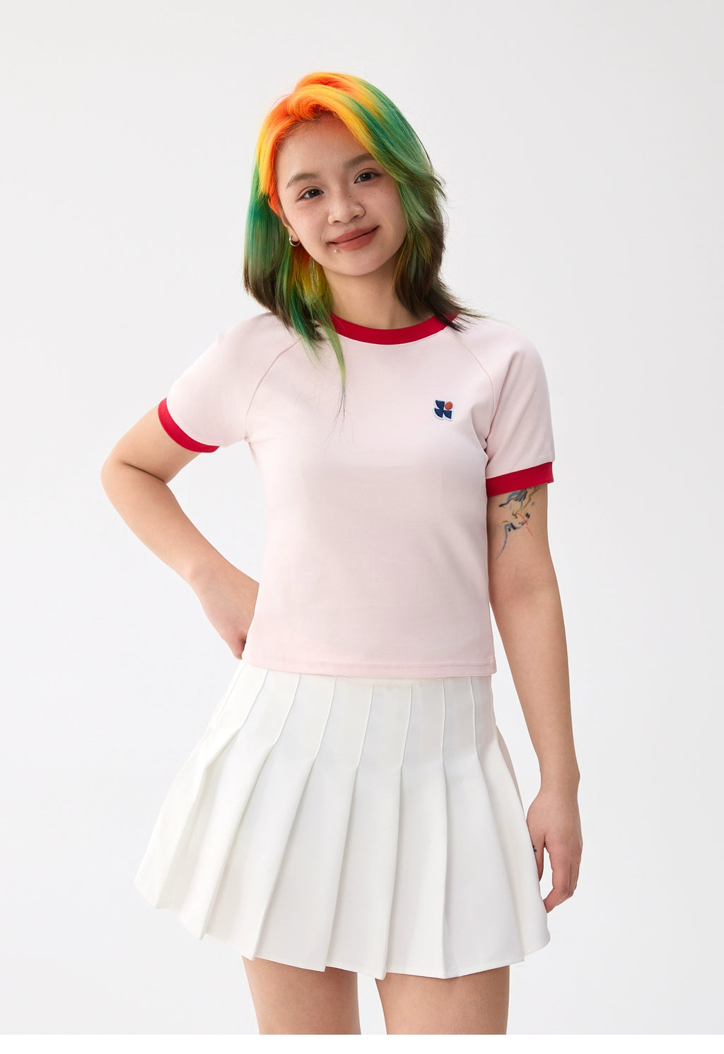OWOX Color Matching Short Logo Slim and Thin Tee