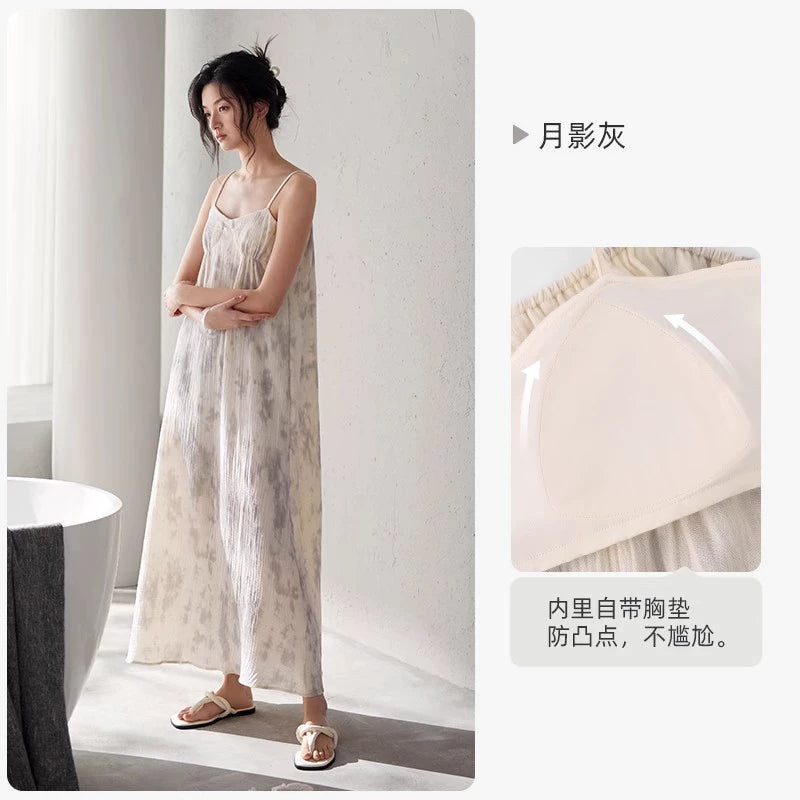 Yuenei new Chinese suspender nightdress