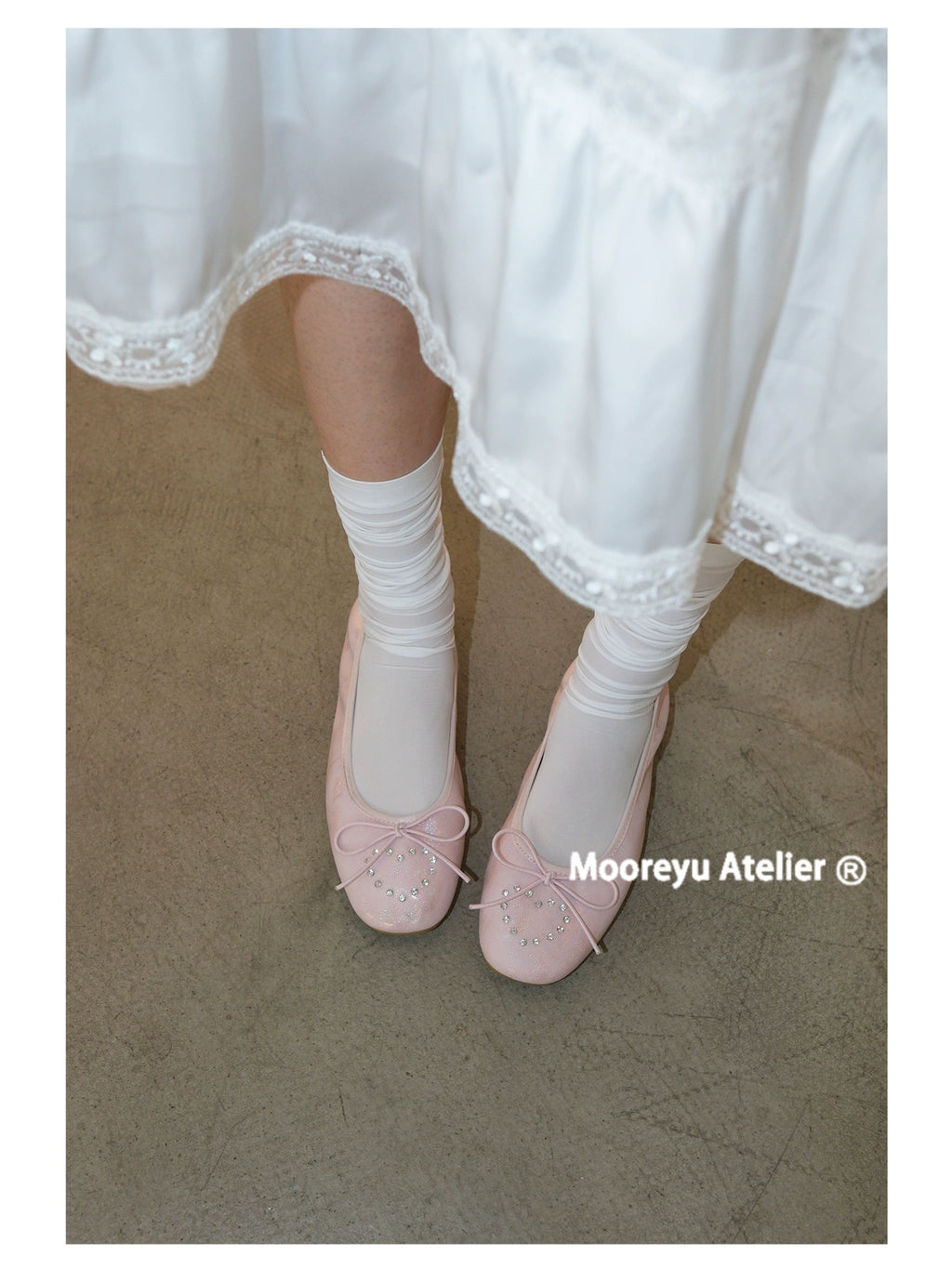 Mooreyu Bow Round Head Soft Sole Retro Flats