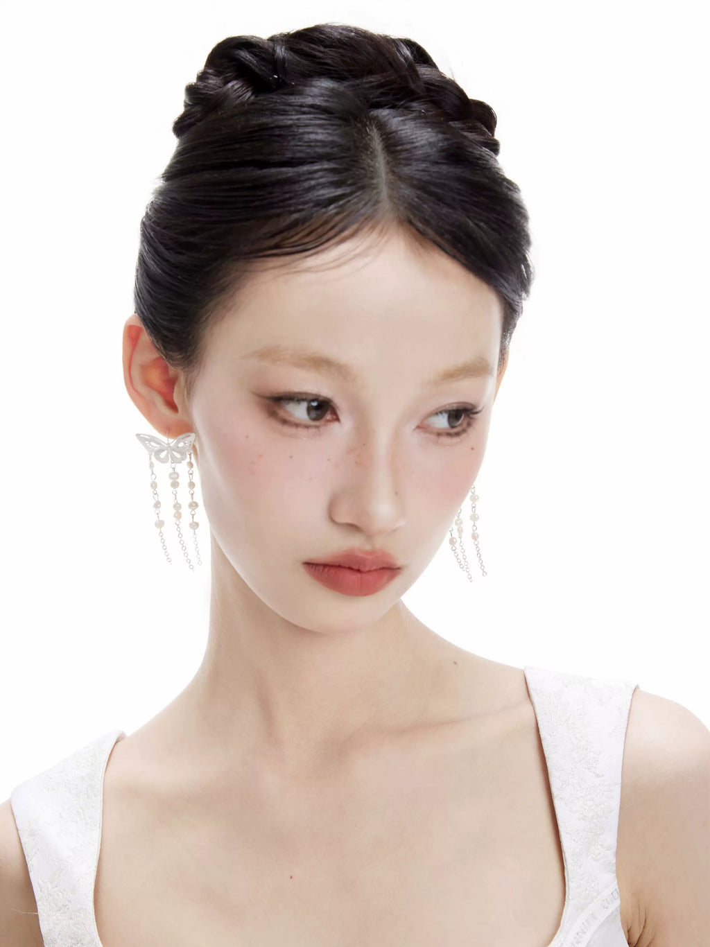 NO SOLUTION Pearl Tassel Butterfly Stud Earrings