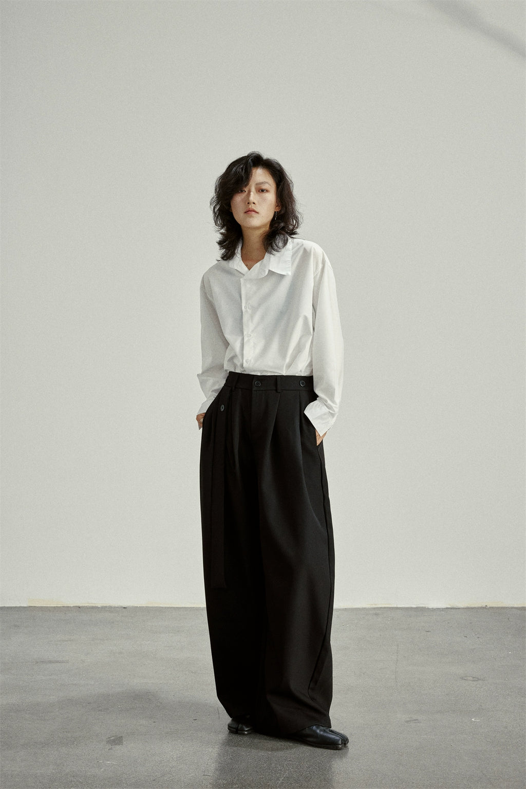 SUNYVONNE Pleated Versatile Suit Pants