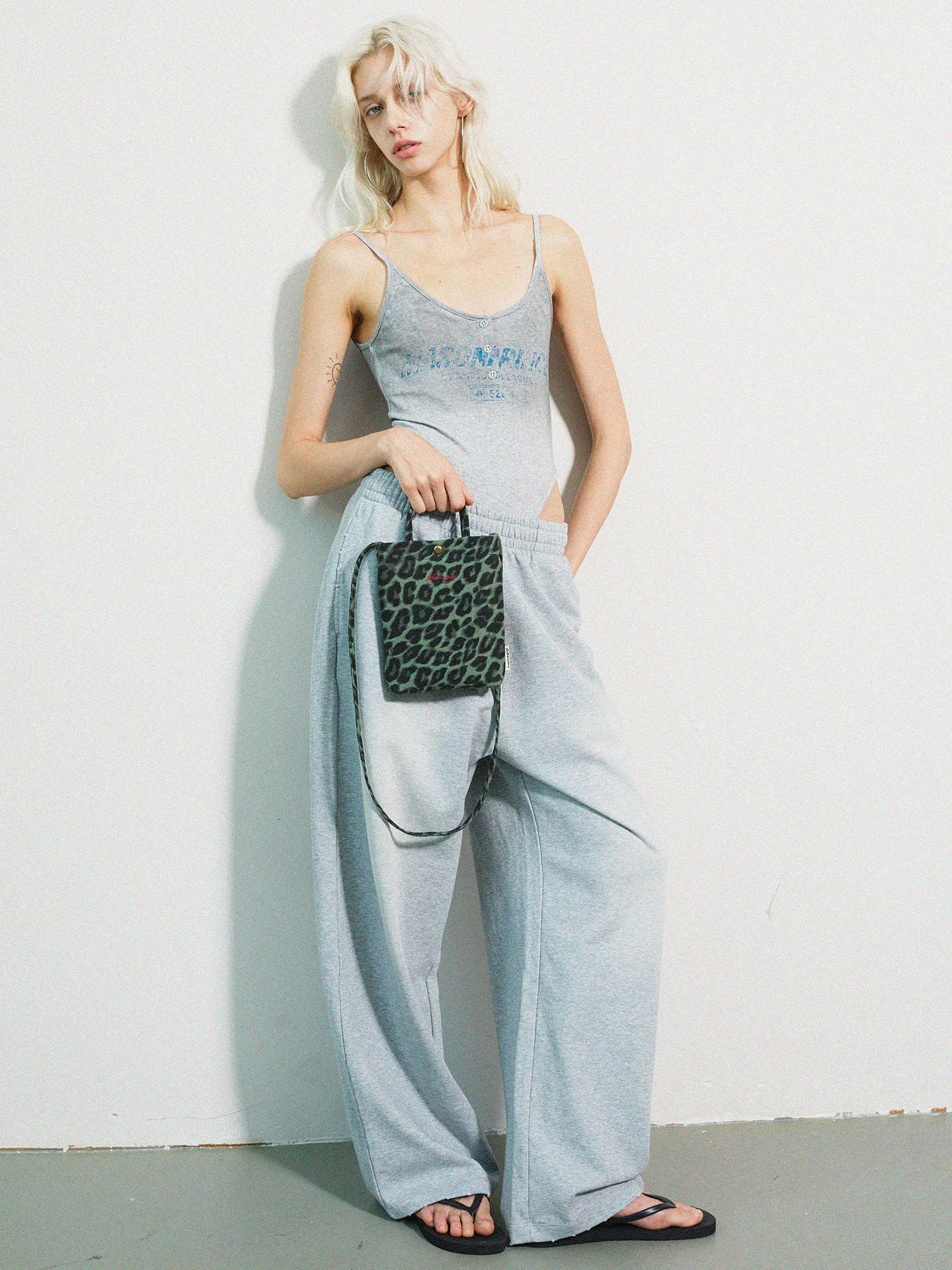 Momogigi Vintage Leopard Print Canvas Crossbody Small Square Bag