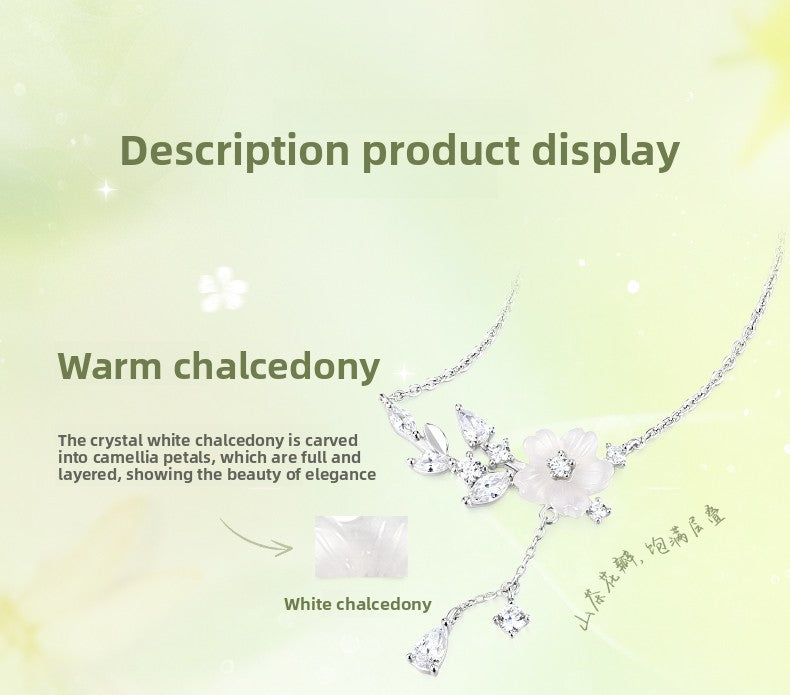 KADER Camellia Niche Necklace