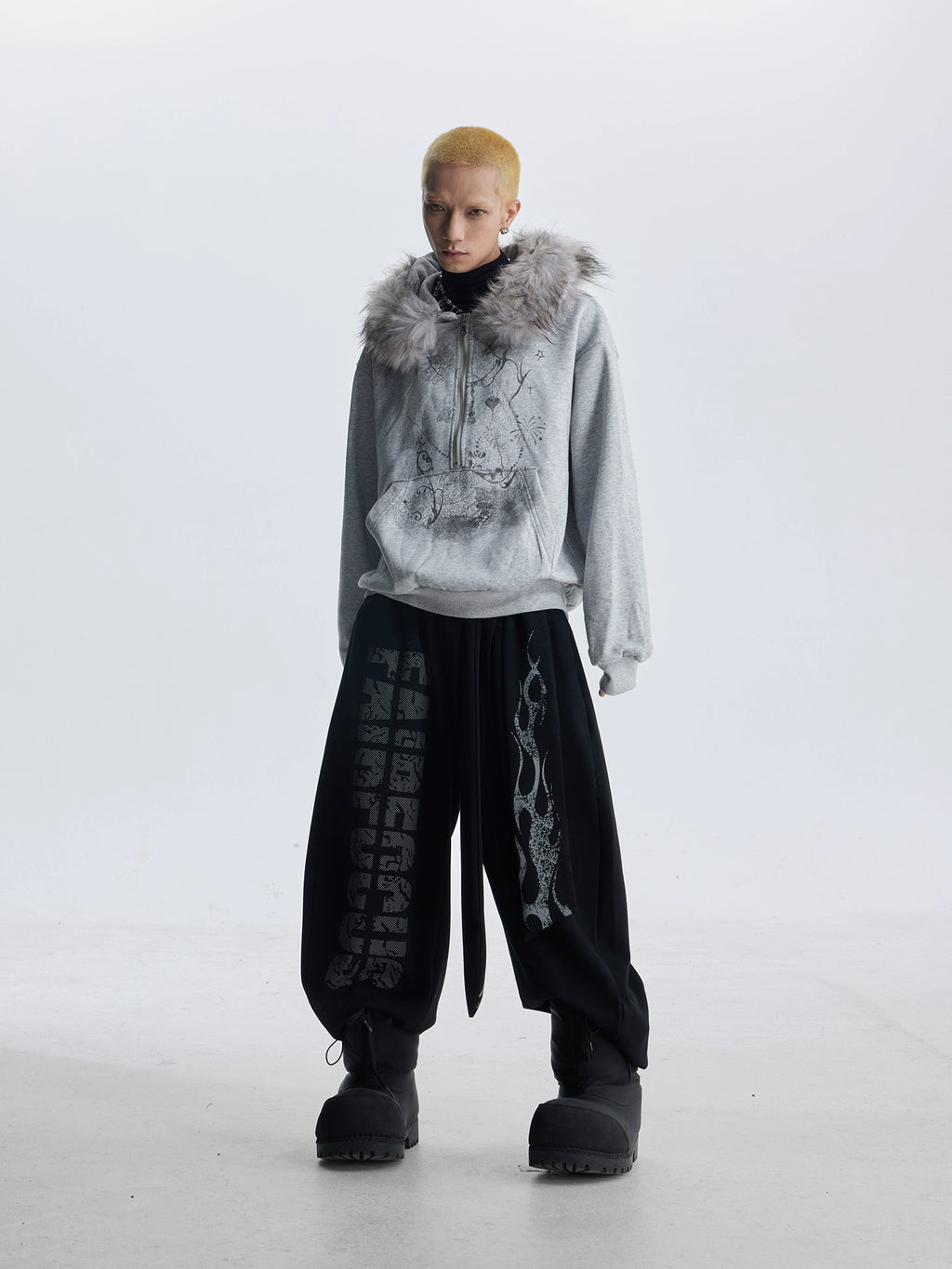 NOMANIAI  Totem Print Y2k Strap Scimitar Slacks