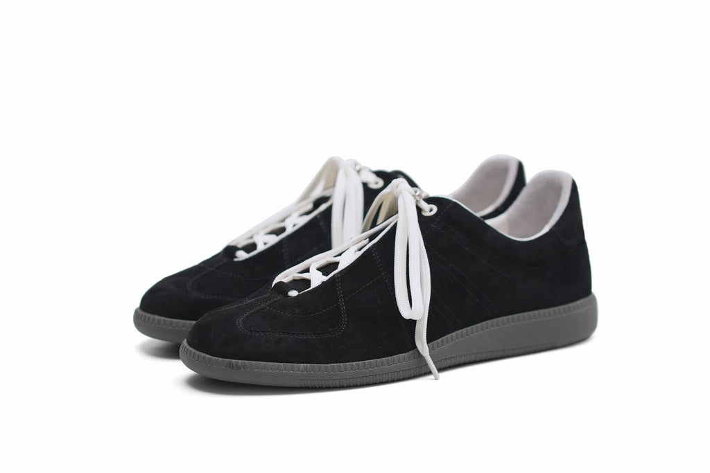 TERRAKOO Retro Leather Classic Versatile Casual Training Shoes