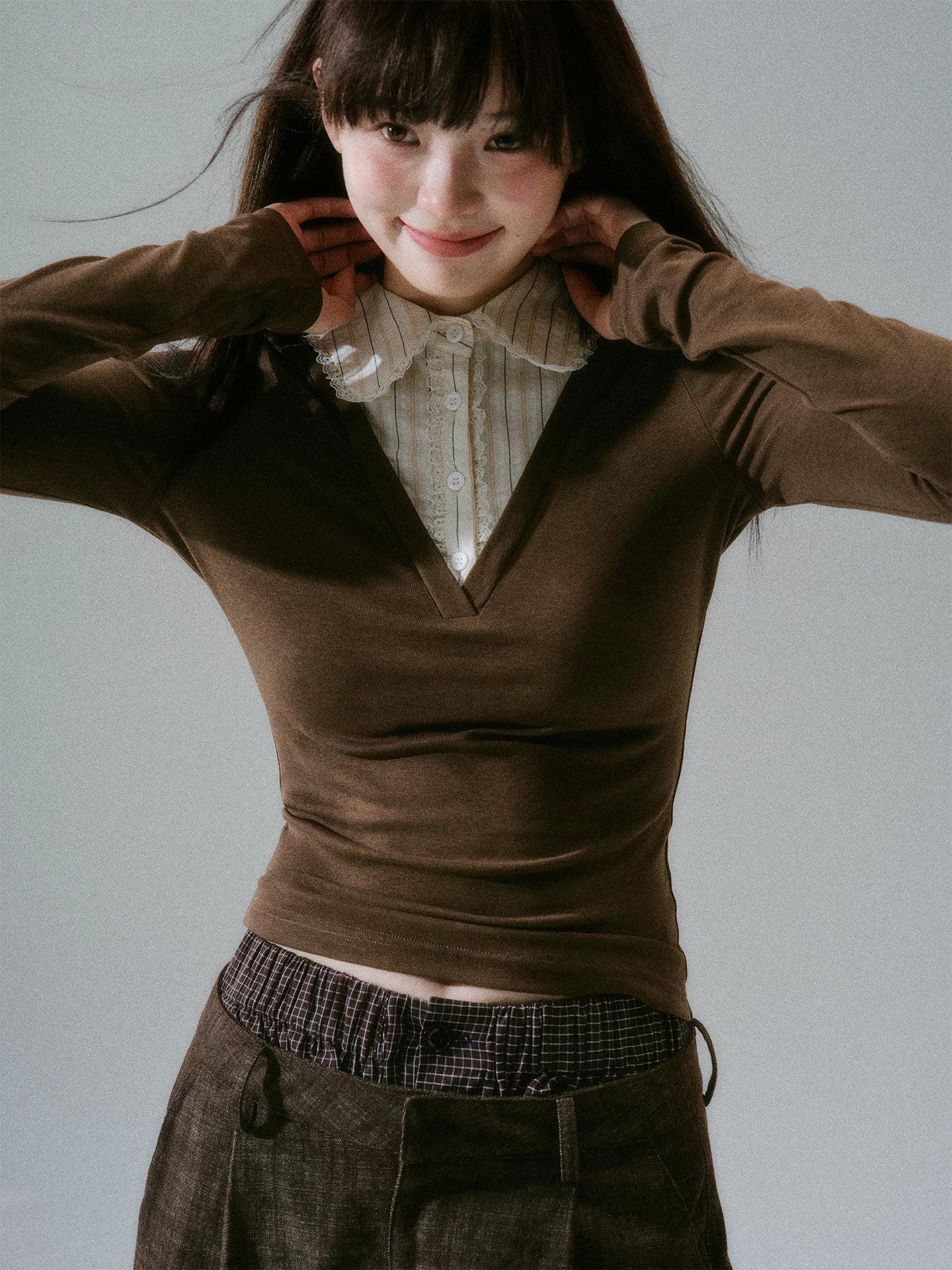 LOST FOREST Splicing Doll Crew Neck Lace Stretch Long Sleeve